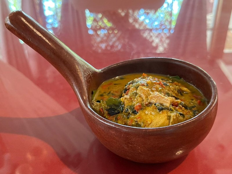 Ayam Tuturuga