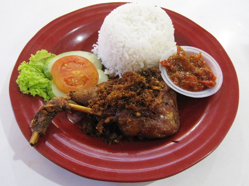 Bebek Goreng