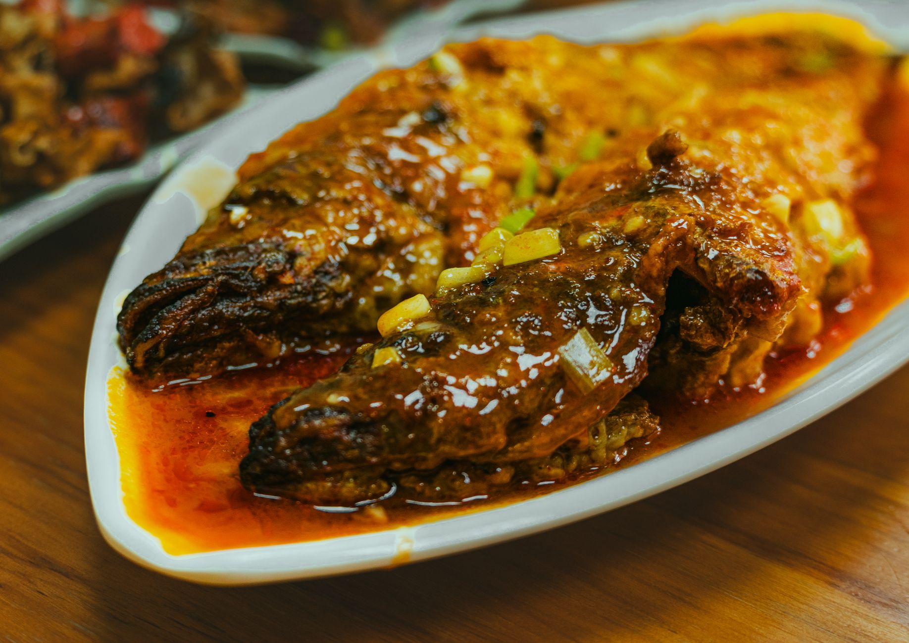 Ikan Tongkol Suwir Pedas
