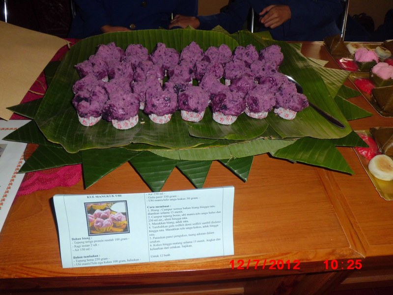 Kue Mangkuk Gula Merah
